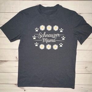 Schnauzer Mama Graphic T-Shirt